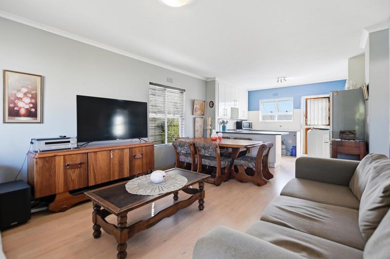 2 Bedroom Property for Sale in Sunningdale Western Cape